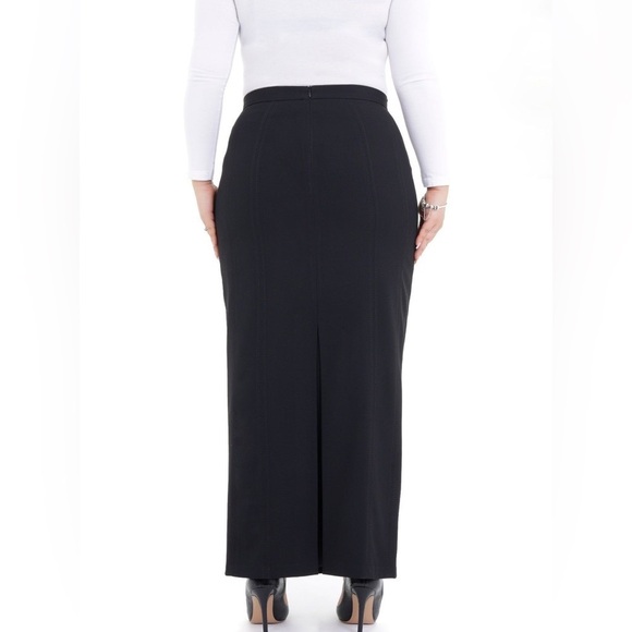 ZAHRA Vintage Black Maxi Skirt with Slit in Back - Picture 1 of 8